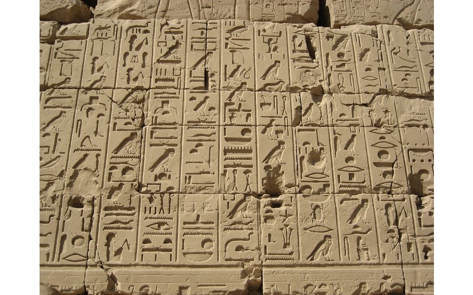 Why were hieroglyphics important image